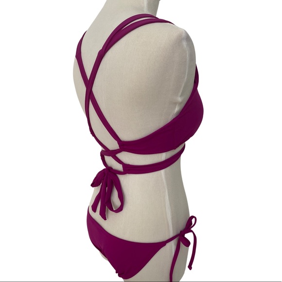 BECCA - Picture 5 of 7